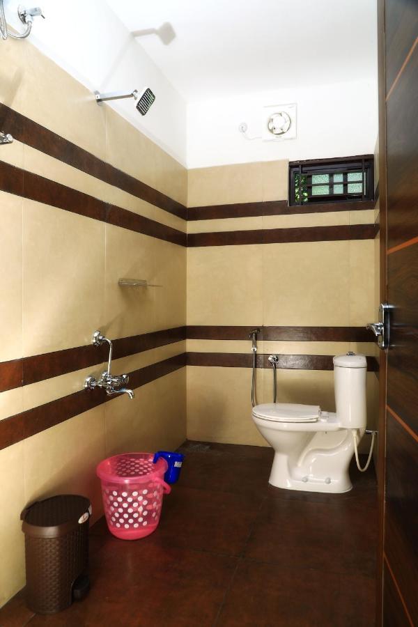 Munroe Vision Panakkattu Homestay Mundrothuruth ภายนอก รูปภาพ