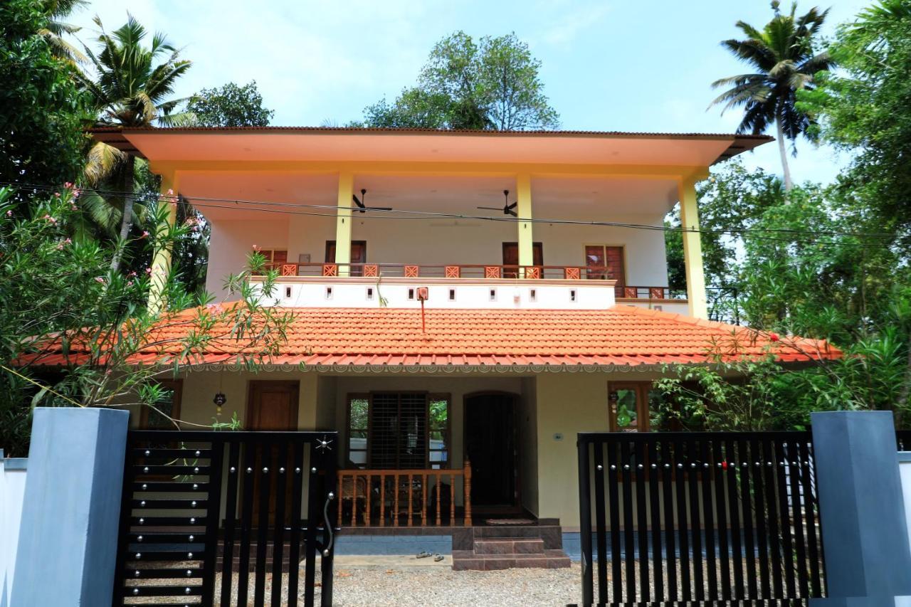 Munroe Vision Panakkattu Homestay Mundrothuruth ภายนอก รูปภาพ