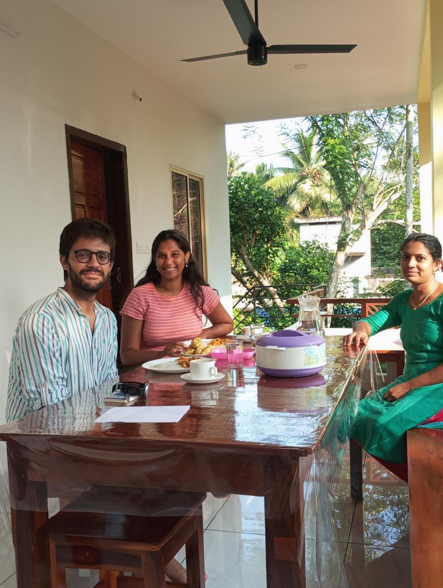 Munroe Vision Panakkattu Homestay Mundrothuruth ภายนอก รูปภาพ