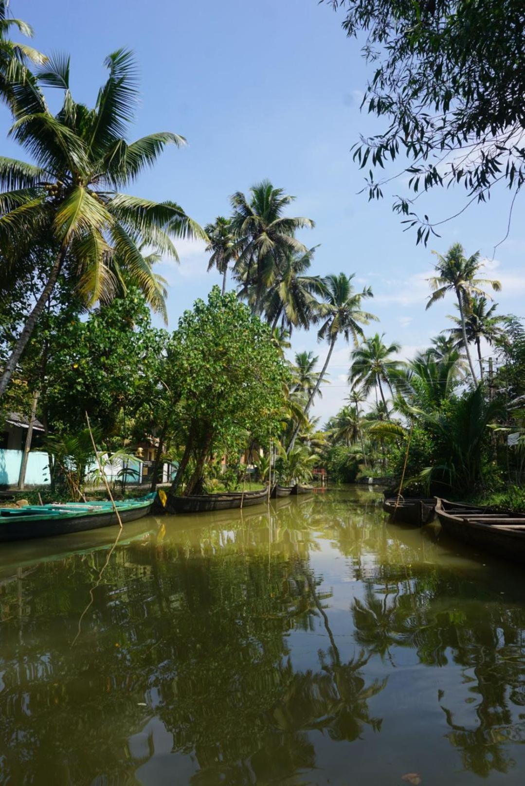 Munroe Vision Panakkattu Homestay Mundrothuruth ภายนอก รูปภาพ