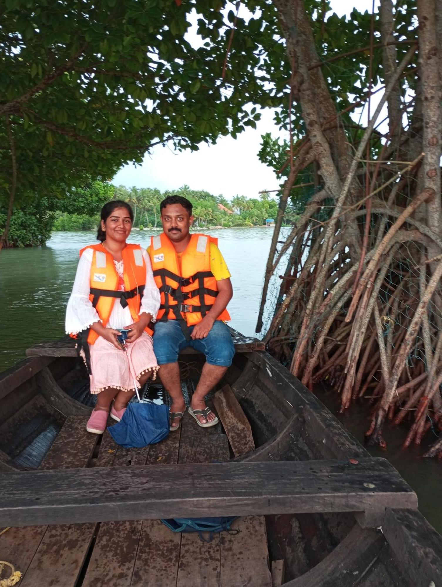 Munroe Vision Panakkattu Homestay Mundrothuruth ภายนอก รูปภาพ