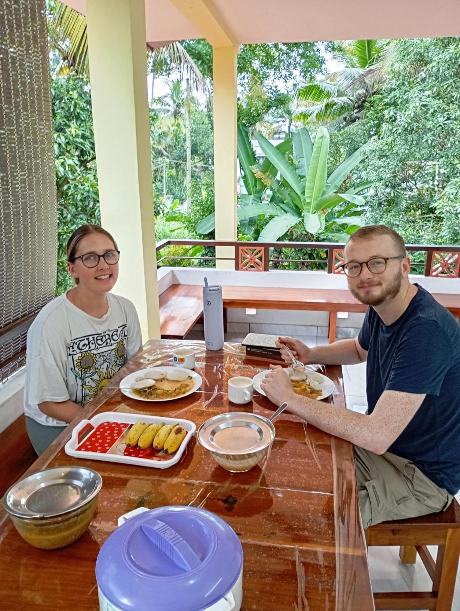 Munroe Vision Panakkattu Homestay Mundrothuruth ภายนอก รูปภาพ