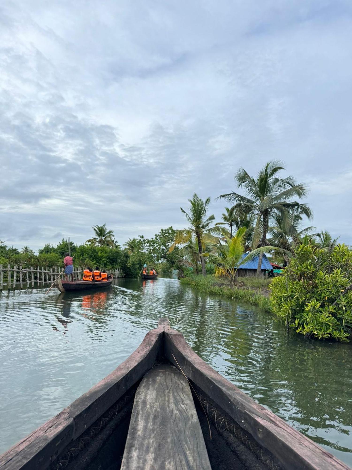 Munroe Vision Panakkattu Homestay Mundrothuruth ภายนอก รูปภาพ